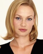 Samantha Mathis