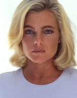 Erika Eleniak