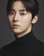 민현