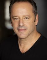 Gil Bellows