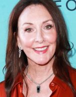 Tress MacNeille