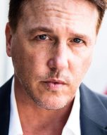 Lochlyn Munro